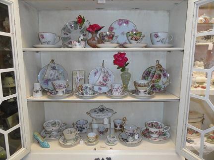 Vintage teacups and saucers