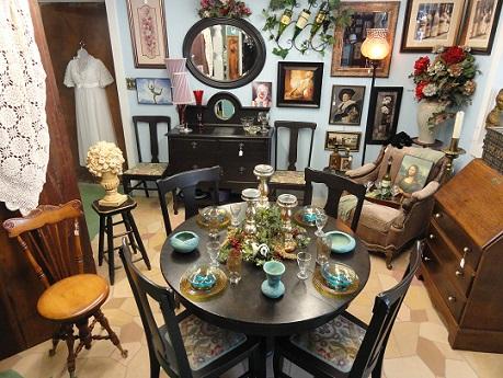 black washed oak claw footed round table chairs buffet/sideboard 